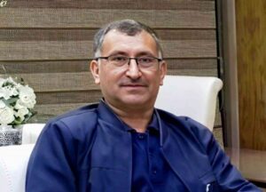 Aksaray’da sürücünün direksiyon hakimiyetini kaybettiği kamyonet şarampole devrilirken, ağır yaralanan