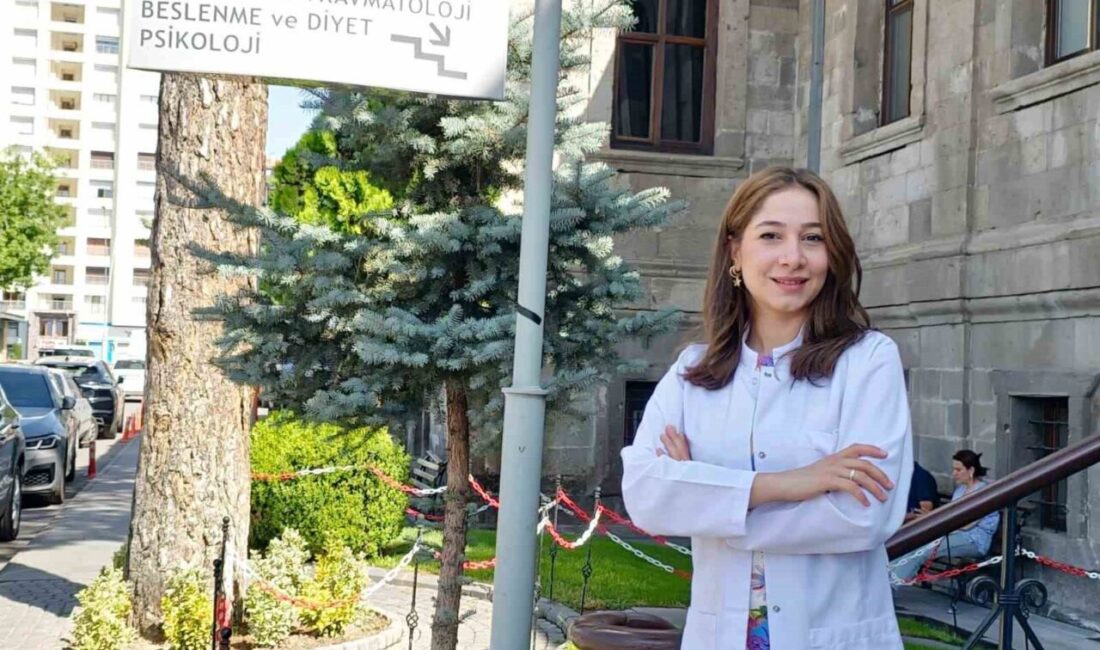Kanser hastalarının beslenmesiyle ilgili öneriler sunan Diyetisyen Burcu Özger, "Tedavi