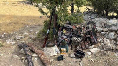 Karaman’da jandarma ekiplerince yapılan çalışmada çeşitli suçlardan aranan 8 kişi