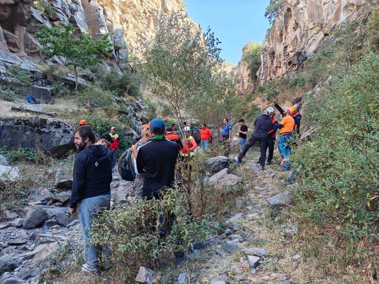 Kayseri’de tırmanış yaparken kayalıklardan düşen dağcı hayatını kaybetti.
