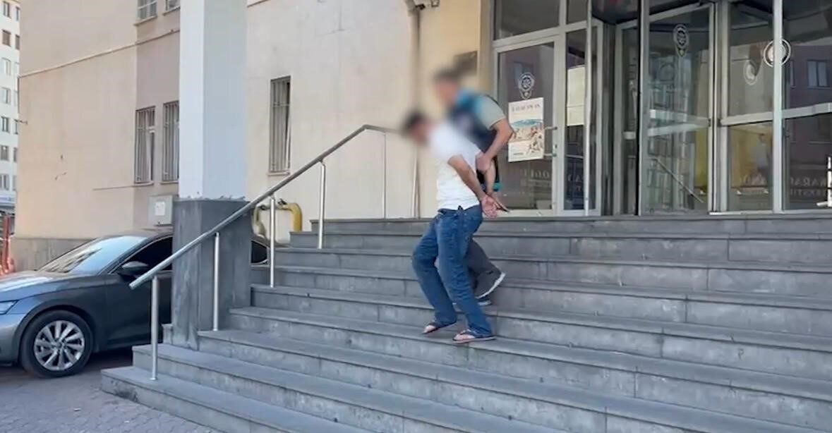 Kayseri’de sahte altınla dolandırıcılık yapan 3 şahsın, 3 sarrafı daha