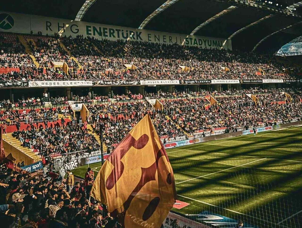 Süper Lig’de Kayserispor ile Beşiktaş arasında oynanacak erteleme maçının bilet