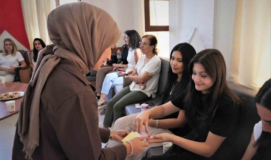Ankara'nın Keçiören Belediyesi, yeni eğitim-öğretim yılı öncesinde velileri bilinçlendirmek ve