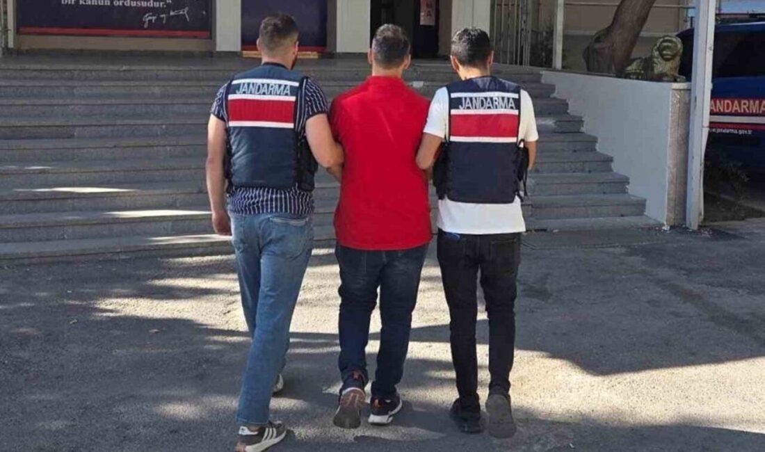 Kırıkkale’de jandarma ekiplerince yapılan operasyonda çeşitli suçlardan aranan 3 firari