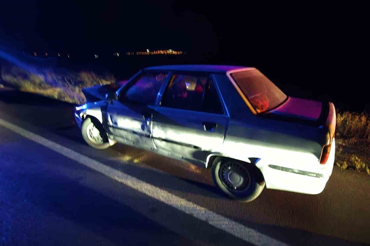 Kırıkkale’de otomobilin ışık donanımı olmayan traktöre çarpması sonucu aynı aileden