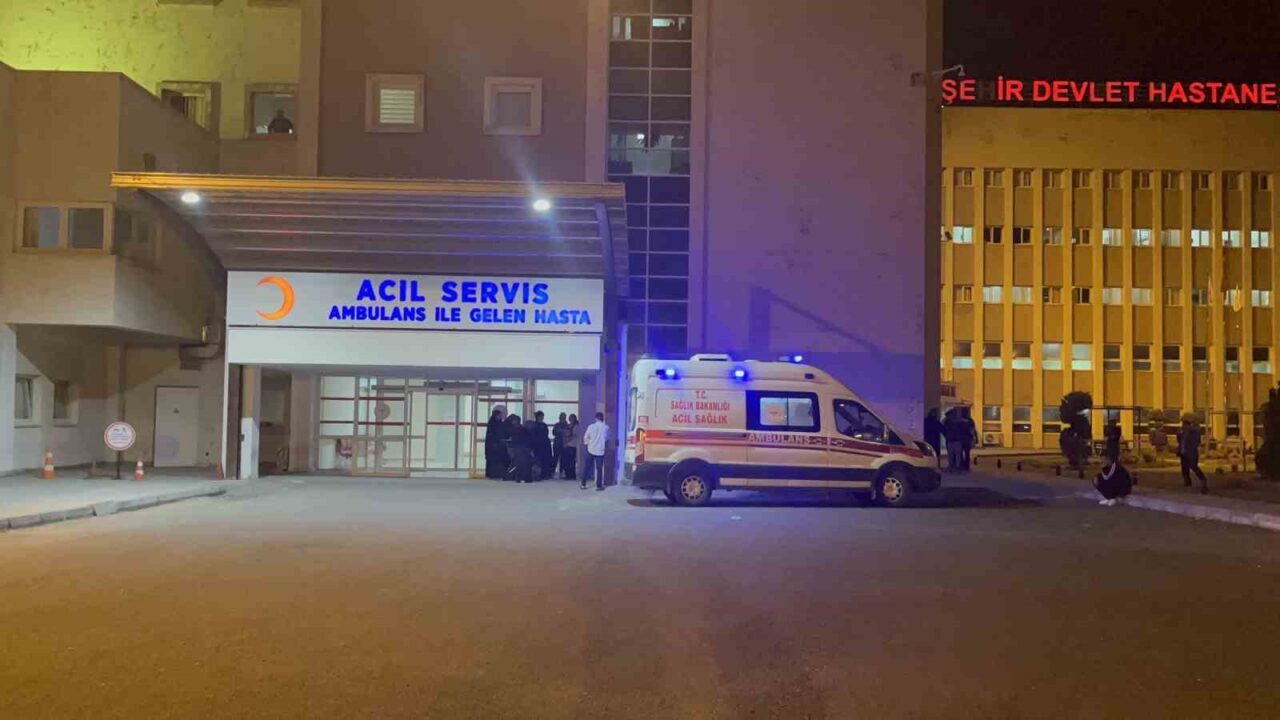 Nevşehir’de balkondan düşen 2 yaşındaki çocuk hayatını kaybetti.