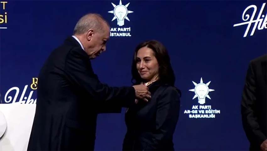 İstanbul'da CHP’den istifa eden Beykoz Belediye Başkanvekili Özlem Vural Gürzel,