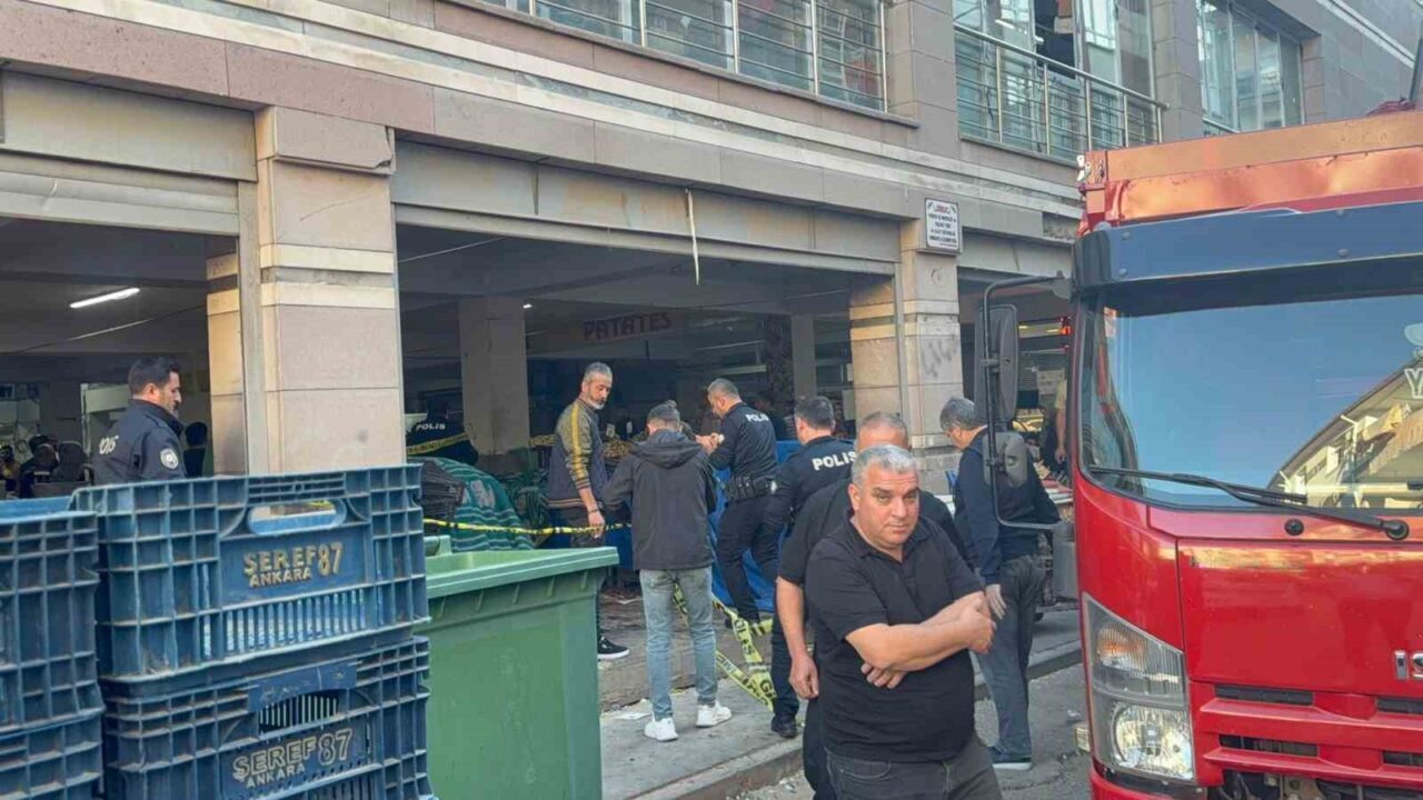 Ankara’nın Polatlı ilçesinde pazar yerinde iki esnaf arasında çıkan kavgada