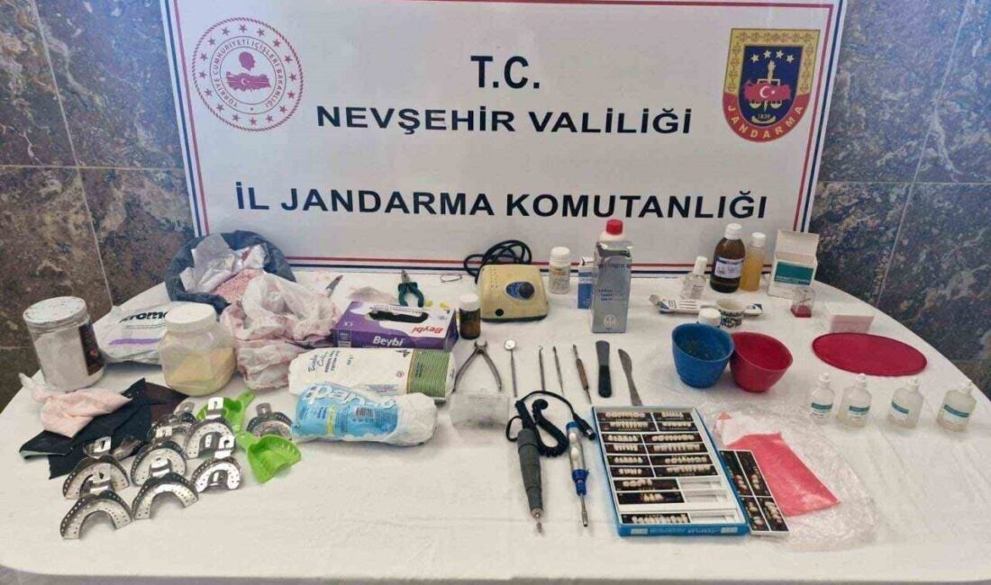 Nevşehir’de seyyar dişçilik yapan iki şahıs yakalanarak gözaltına alındı.