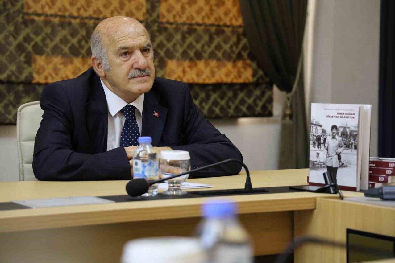 Sivas’ta yaşayan ve şehrin hafızası olarak bilinen duayen gazeteci Sirer