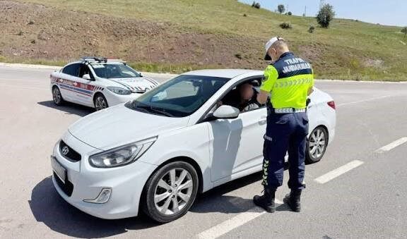 Yozgat’ta Jandarma ekiplerinin yaptığı kontrollerde yasaklı madde etkisindeki sürücü tespit