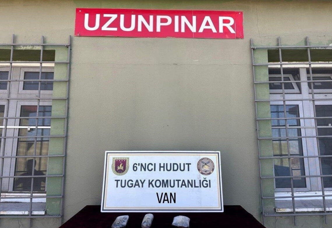 Van hudut hattında yapılan arama tarama faaliyetinde bin 53 gram