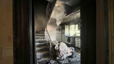 Eskişehir’de bilerek çıkartıldığı iddia edilen yangının yaşandığı dairedeki hasar gündüz