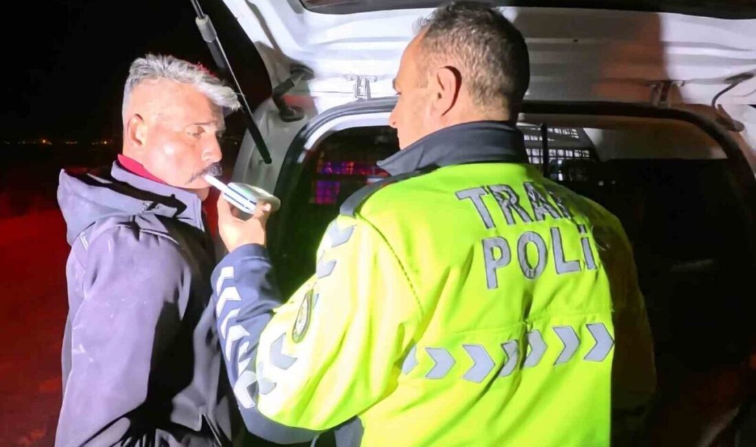 Aksaray’da yasal sınırın 5 katı alkollü halde kamyonetle trafiğe çıkan