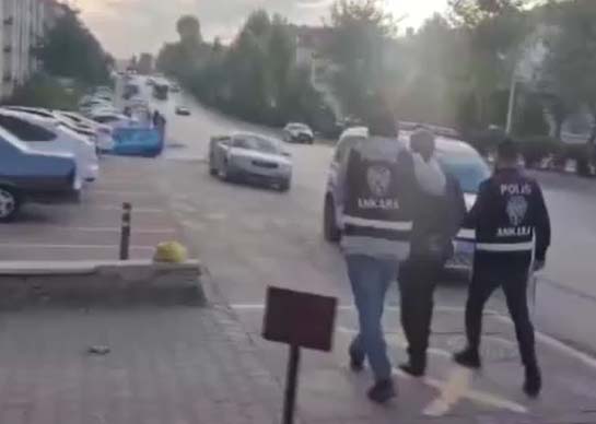 Ankara Asayiş Şube tarafından düzenlenen operasyonla define çetesi çökertildi. Operasyonlarda