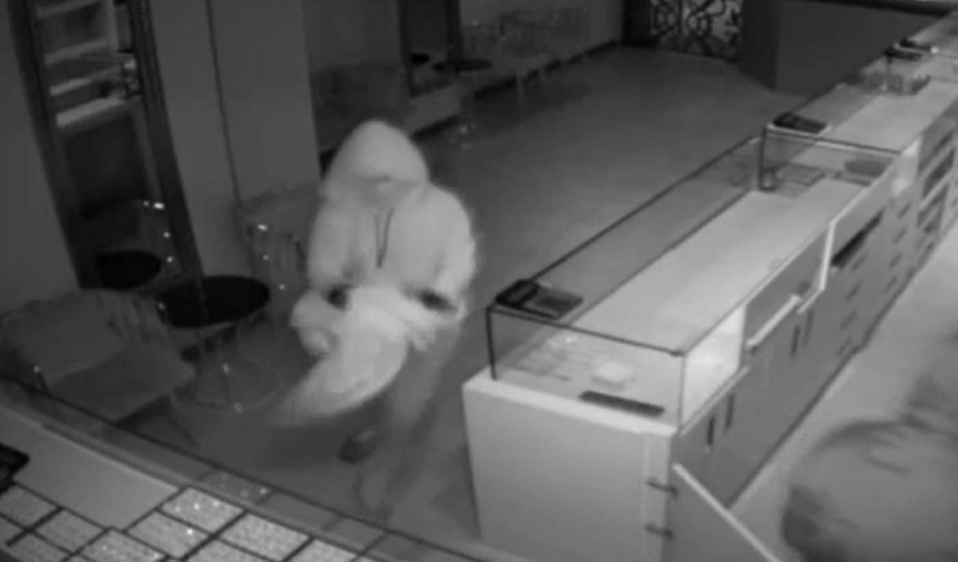 Ankara’nın Mamak ilçesinde bir kuyumcudan 7 kilogram altın ve ziynet