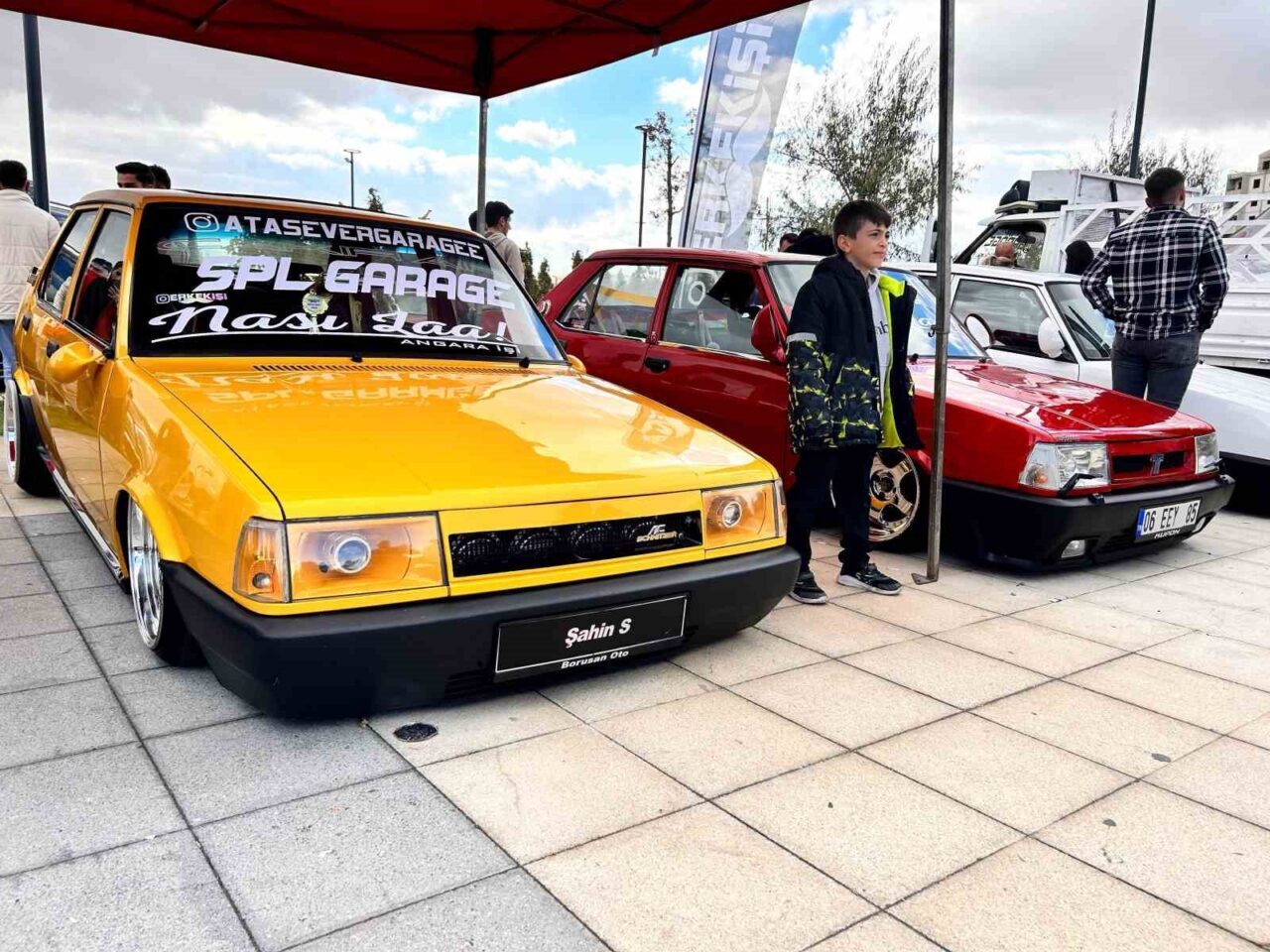 Ankara'da Sincan Belediyesi tarafından düzenlenen Sincan Otomobil Festivali Güzellik ve