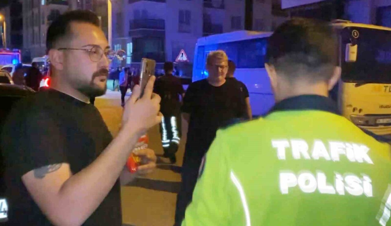 Aksaray’da direksiyon başında alkollü olarak yakalanan sürücü, polisin yarım saat