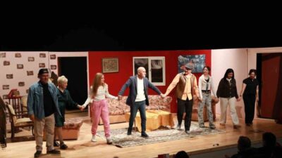 Ankara'nın Keçiören Belediyesi tarafından ‘Babam Geri Döndü’ adlı iki perdelik