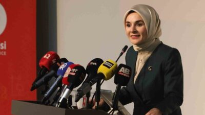 Aile ve Sosyal Hizmetler Bakanı Mahinur Özdemir Göktaş, aile bağlarının