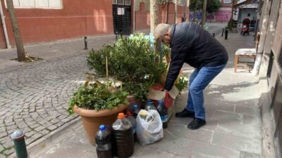 Eskişehir’de İstiklal Mahallesi Muhtarlığı’nda her hafta toplanan yaklaşık 60 kilo