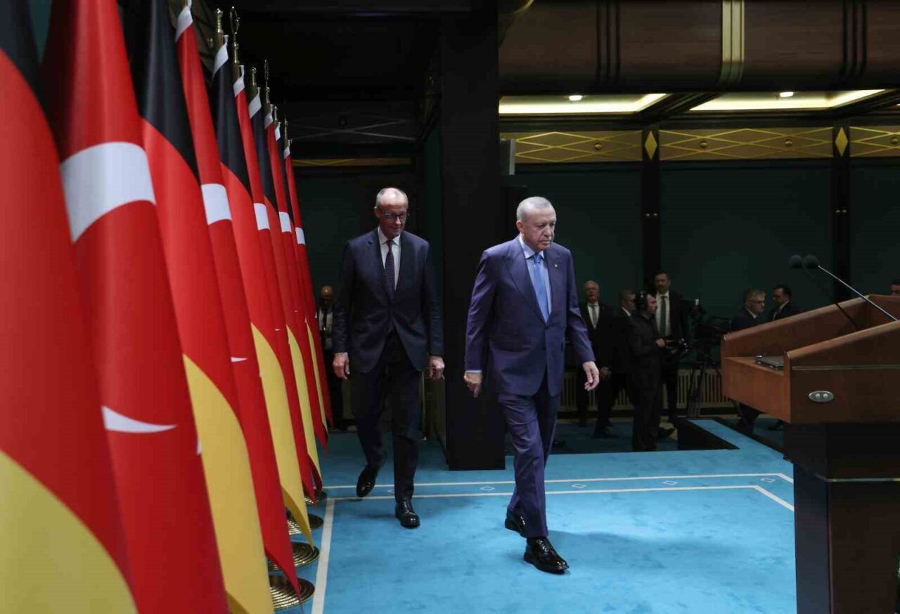 Cumhurbaşkanı Recep Tayyip Erdoğan, Almanya Başbakanı Friedrich Merz’in "İsrail kendini