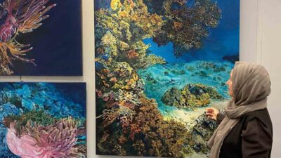 Ankara'da Artnouva Sanat Fuarı’nda eserlerini sanatseverlerle buluşturan sanatçı Zehra Erişen,
