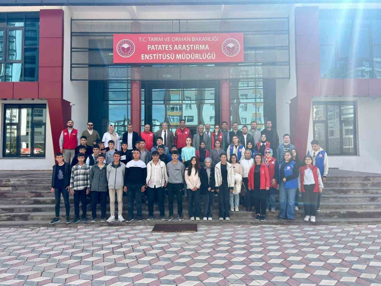 Gençlik ve Spor İl Müdürlüğü tarafından yürütülen "Gönüllü Hasat Projesi"
