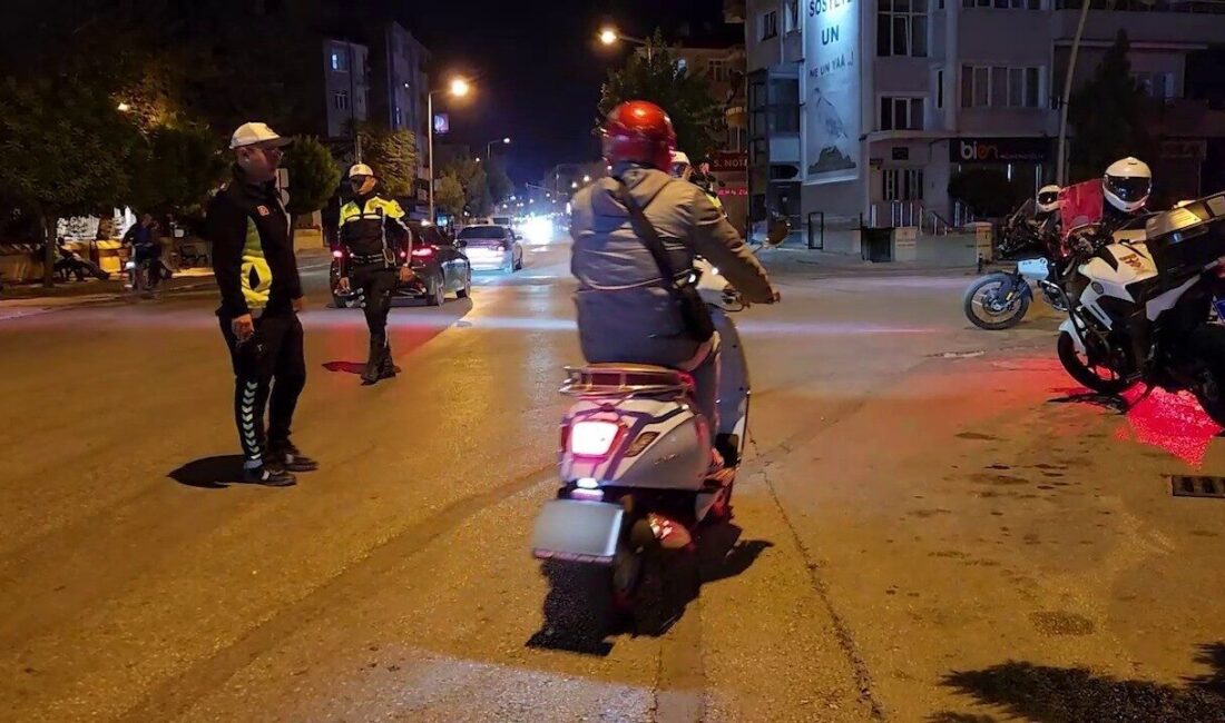 Karaman’da trafik güvenliğini artırmak ve kazaların önüne geçmek amacıyla trafik