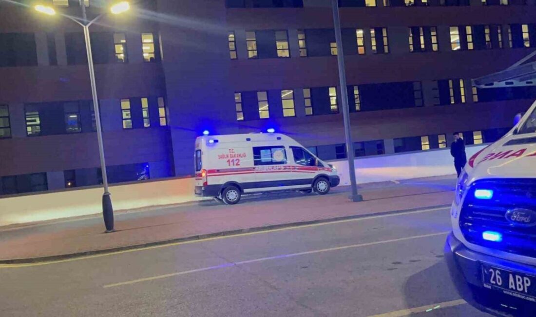 AK Parti Eskişehir Milletvekili Ayşen Gürcan’ın bulunduğu aracın karıştığı trafik