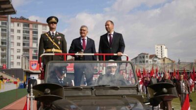 Niğde’de 29 Ekim Cumhuriyet Bayramı düzenlenen törenle kutlandı.