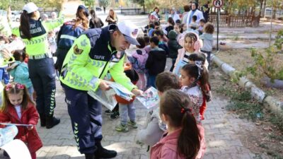 Niğde İl Jandarma Komutanlığı tarafından il genelindeki çeşitli okullarda ’Jandarma