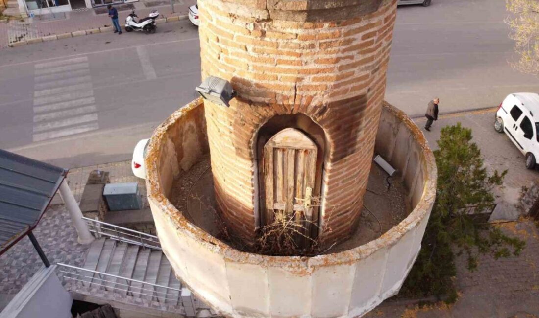 Yozgat’ın Çandır ilçesinde asırlardır ayakta kalan tarihi Şahruh Bey Mescidi’ne