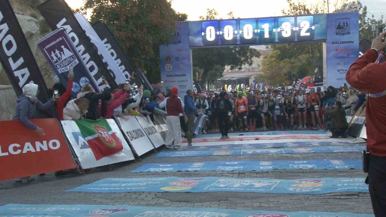 Türkiye’nin patika koşu takvimindeki özel yarışlardan Salomon Cappadocia Ultra Trail,