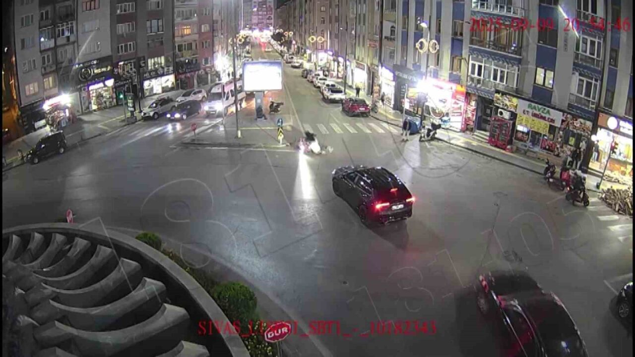 Türkiye’nin birçok ilinde farklı tarihlerde meydana gelen trafik kazalarının görüntüleri,