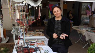 Kırşehir, Kadın Emek Pazarı’nda doğal taş satıcısı, 2025 yılında erkeklerin