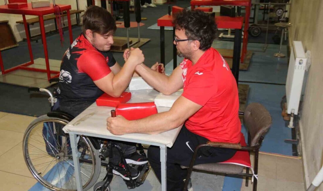 Eskişehirli sporcu İsmail Hakan Önder, kendisiyle aynı engele sahip olan