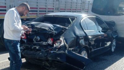 Konya’nın Kulu ilçesinde 3 aracın karıştığı zincirleme trafik kazasında 2