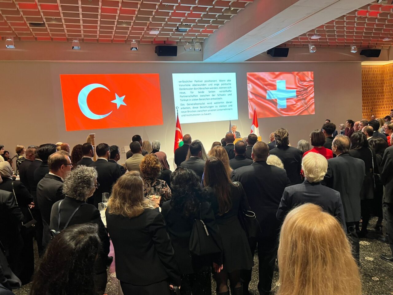 Türkiye Cumhuriyeti’nin kuruluşunun 102. yılı, İsviçre’nin Zürih kentinde düzenlenen törenle