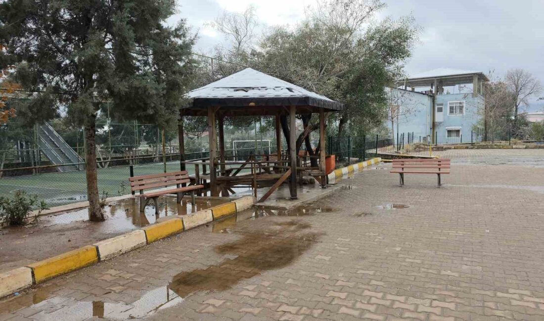 Hatay’da 17 yaşındaki çocuk, okul bahçesinde av tüfeğiyle vurulmuş halde