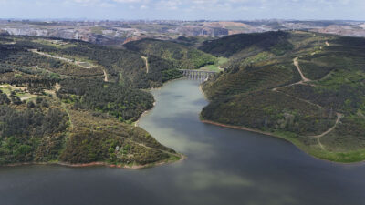 İstanbul’da etkili olan kar yağışı barajlardaki su seviyesini bir nebze