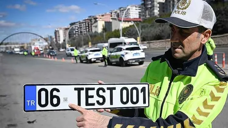 İçişleri Bakanlığı, APP plaka konusunda sürücüleri yakından ilgilendiren yeni bir