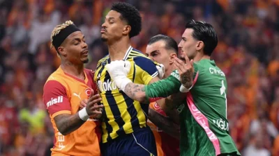 Galatasaray’ın milli kalecisi Uğurcan Çakır, Fenerbahçe derbisinde gördüğü sarı kartla