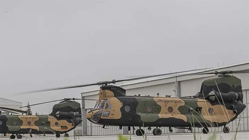 Başkent Ankara Temelli’de eğitim uçuşu yapan CH-47 Chinook tipi askeri