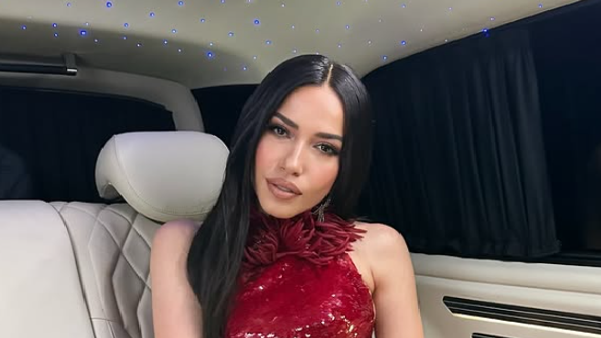 Burcu Güneş ve İrem Derici arasında sosyal medyada başlayan kavga