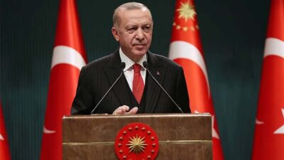 Cumhurbaşkanı Recep Tayyip Erdoğan, Trendyol Süper Lig’de şampiyonluğa ulaşan Galatasaray’da