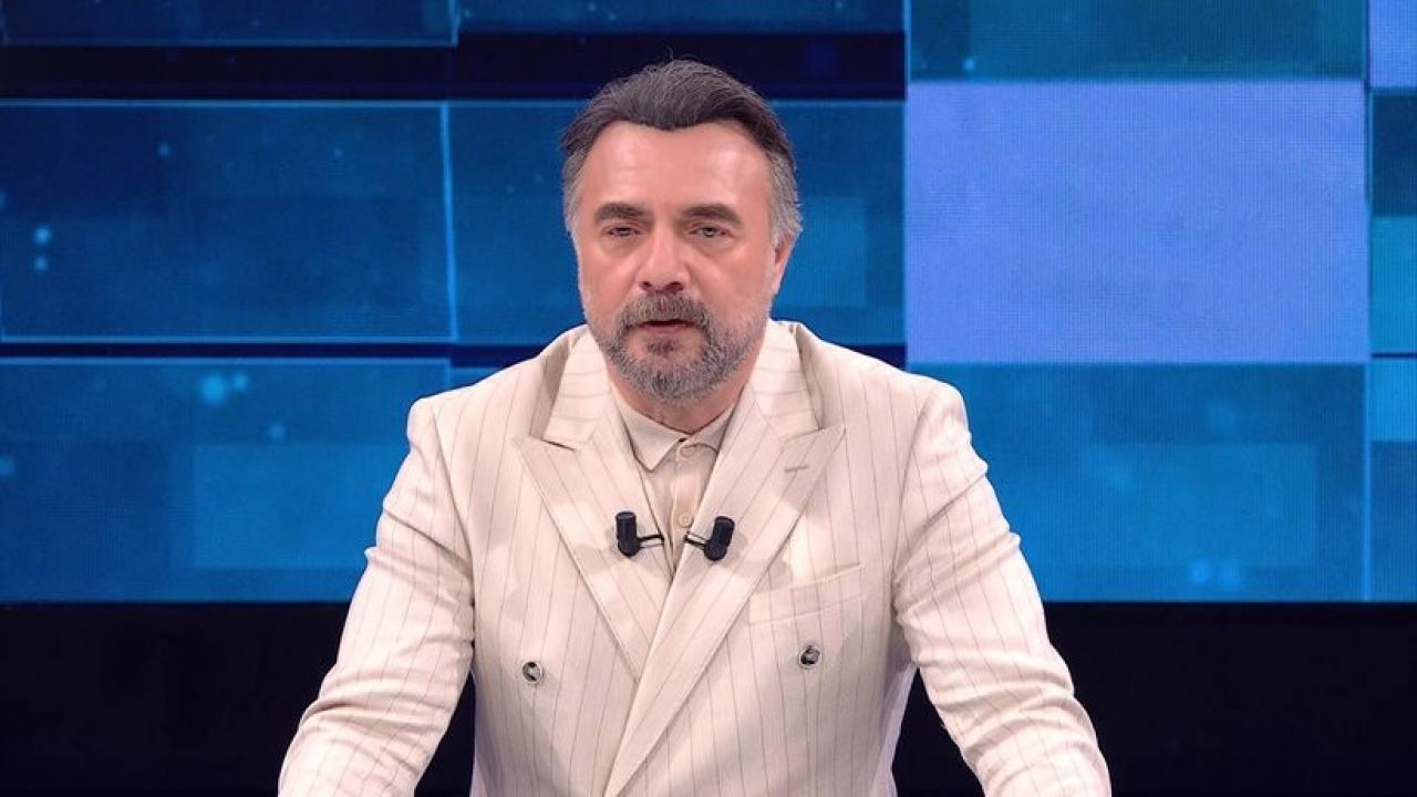 Ünlü oyuncu Oktay Kaynarca, yaşadığı sağlık sorunu nedeniyle apar topar