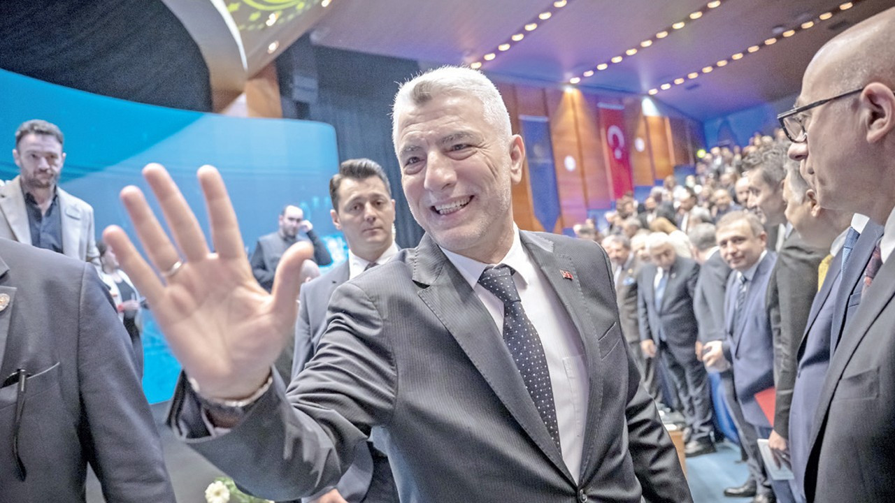 Ticaret Bakanı Ömer Bolat, Türkiye’de e-ticaret hacminin 2025’te yıllık bazda