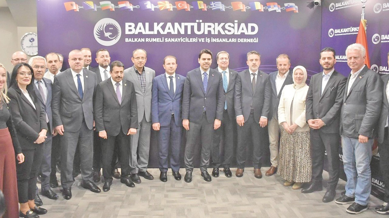 BALKANTÜRKSİAD tara­fından düzenlenen “Türki­ye’nin Balkanlar’daki Yükselen Rolü” başlıklı seminerde, Tür­kiye’nin