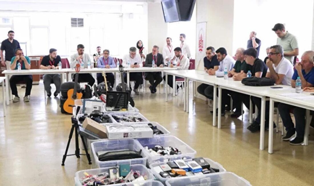 İstanbul'da İETT araçlarında unutulan ve bir yıl boyunca sahipleri tarafından